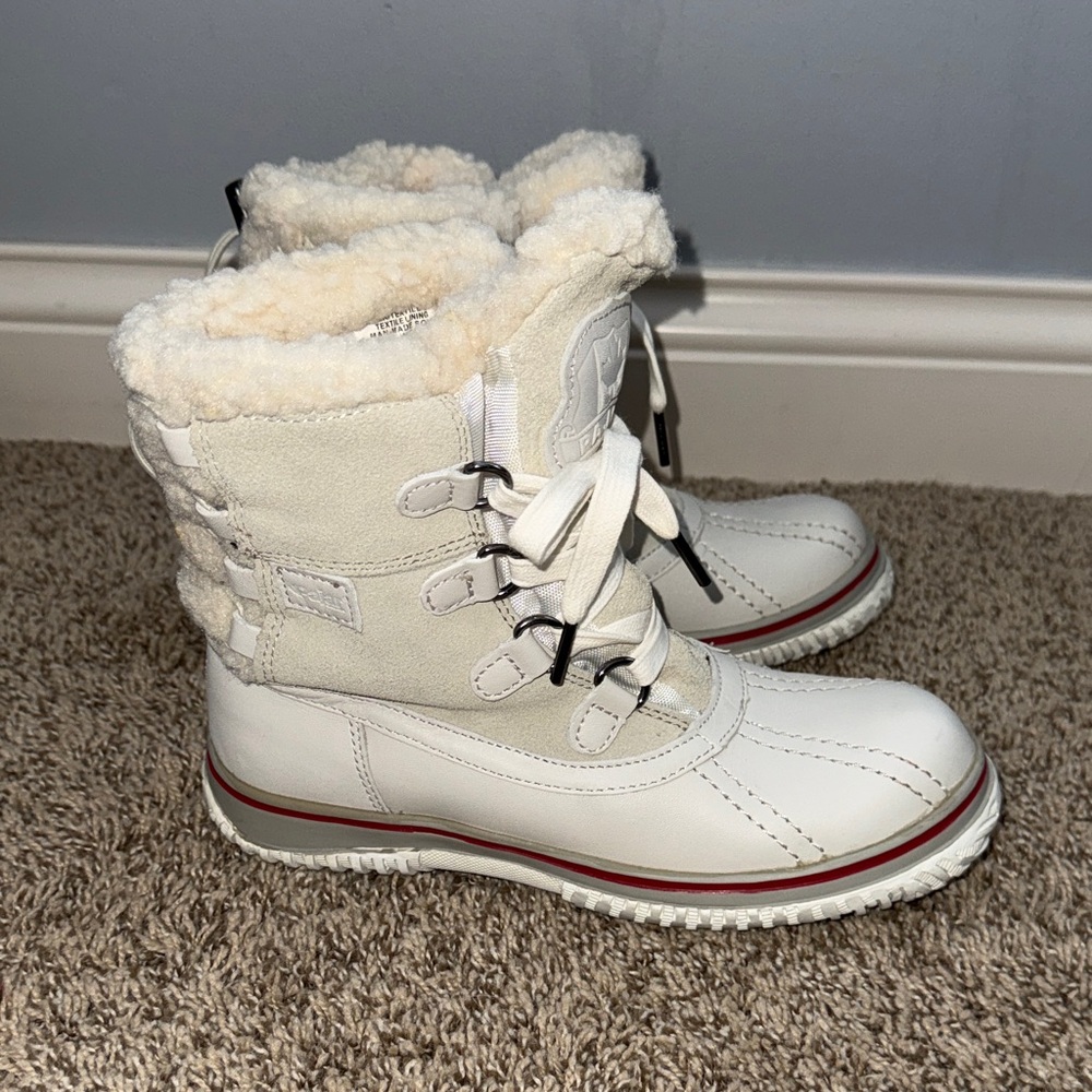 NWOT PAJAR CANADA sz 6-6.5 Women's waterproof leather & wool Winter Boots Unworn